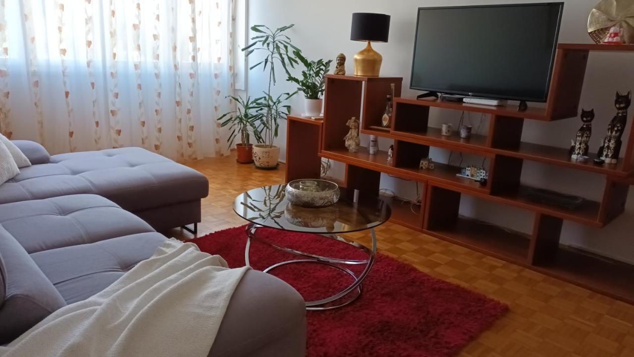 Leona Apartment-Perfect For Four 斯普利特 外观 照片