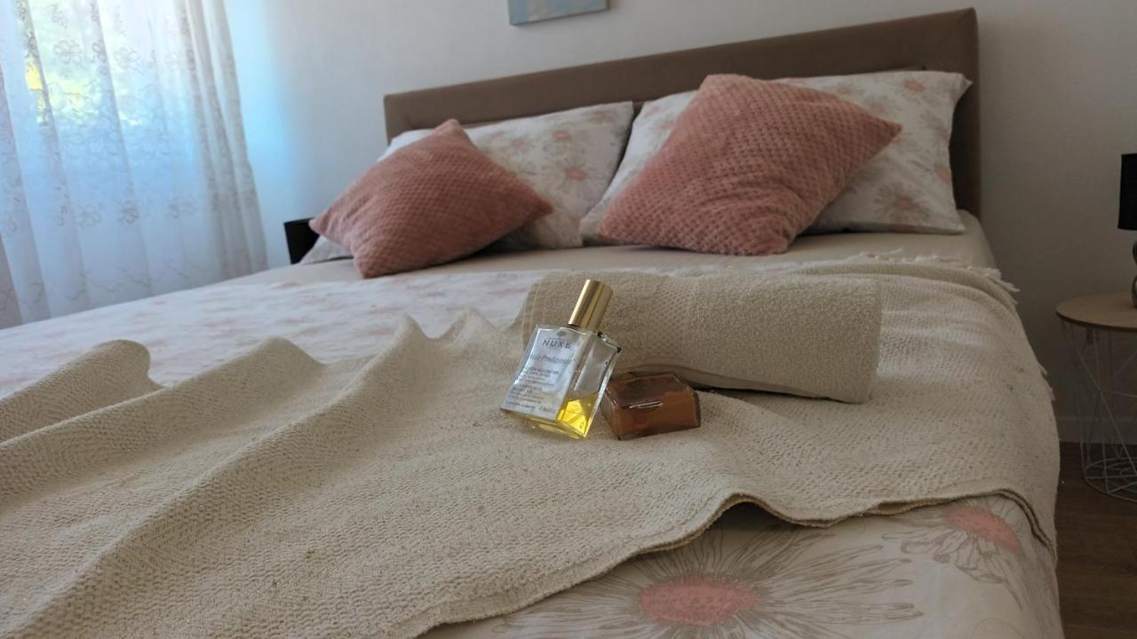 Leona Apartment-Perfect For Four 斯普利特 外观 照片