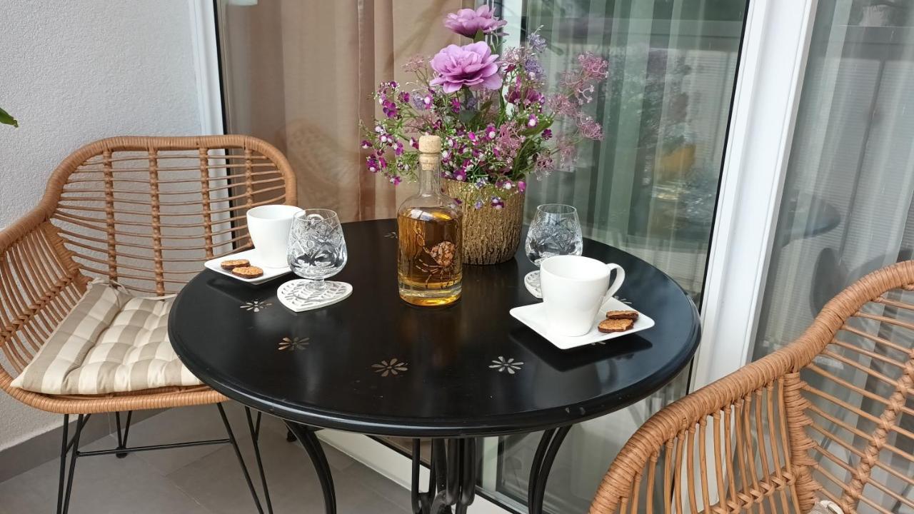 Leona Apartment-Perfect For Four 斯普利特 外观 照片