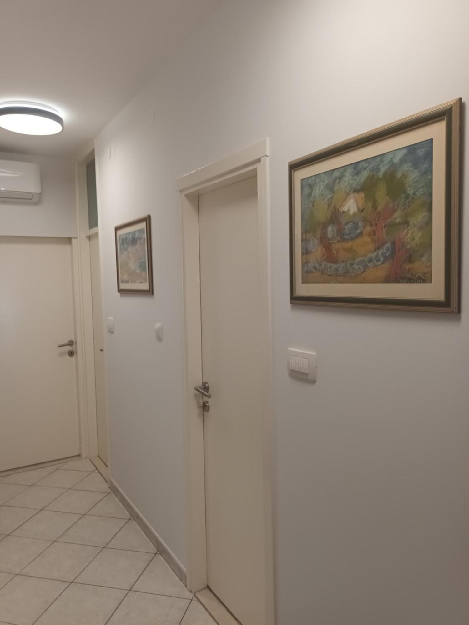 Leona Apartment-Perfect For Four 斯普利特 外观 照片