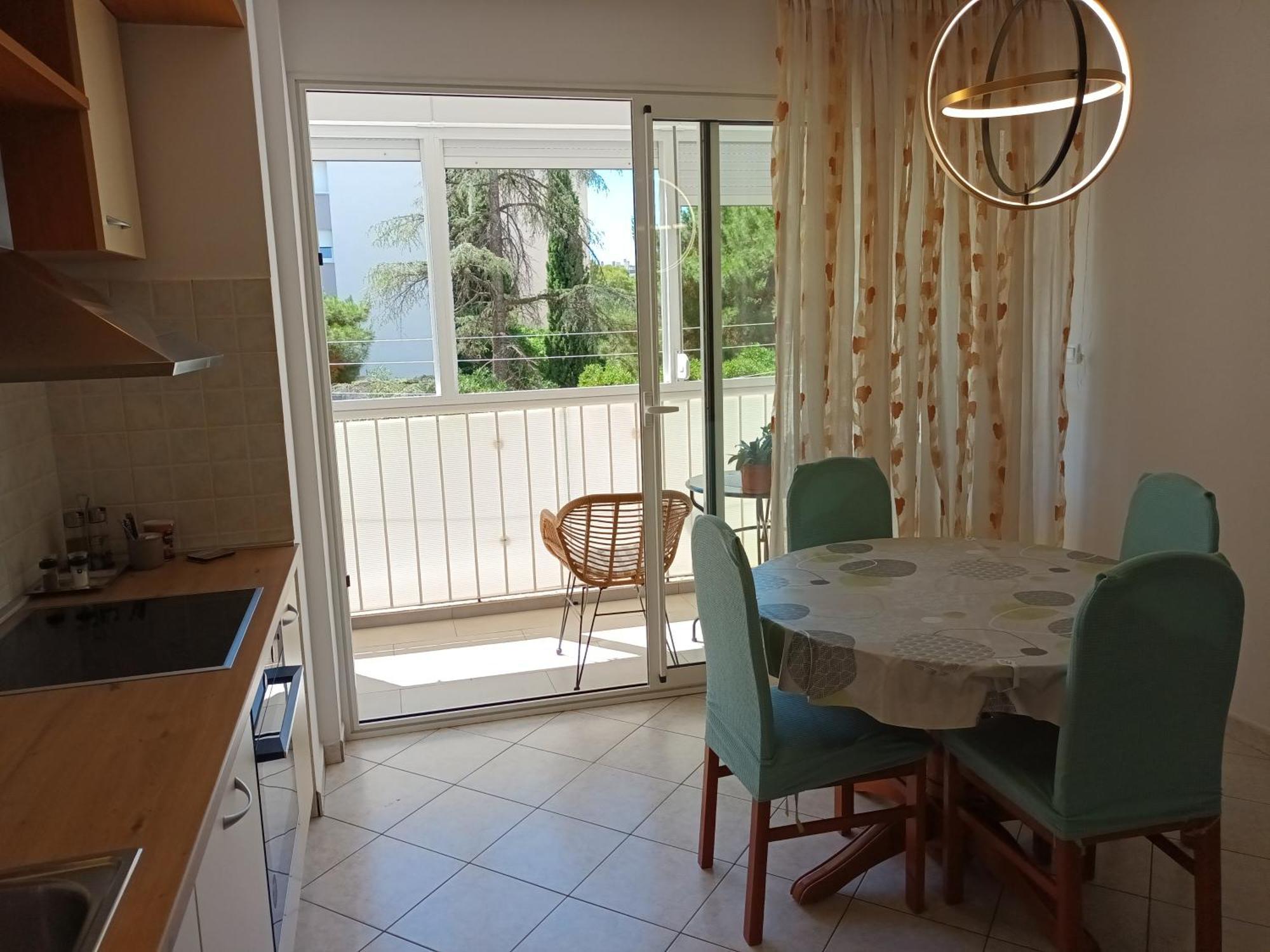 Leona Apartment-Perfect For Four 斯普利特 外观 照片